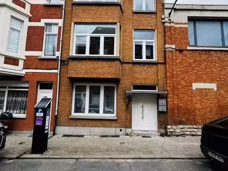 duplex à louer à rue caporal trésignies 34 forest (rwc43353)
