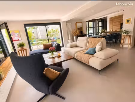 appartement 99m2 - 3 chambres - terrain 220m2- jardin et terrasses