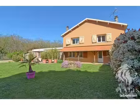 maison 7 pièces 172 m²