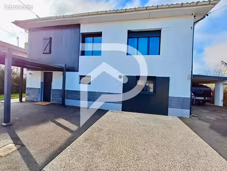 maison 6 pièces 135 m²