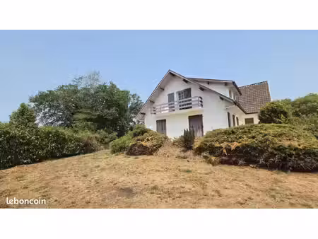 maison 9 pièces 200 m²