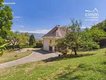 maison 7 pièces 200 m²