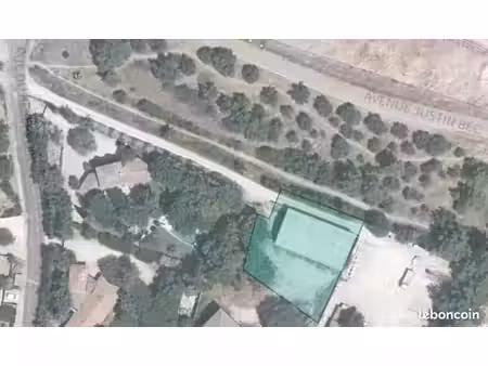 terrain 1000m2 constructible