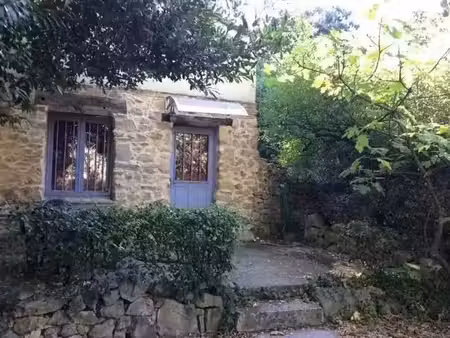 location meublée appartement 1 pièce 32 m² à nimes (30000)  490 €