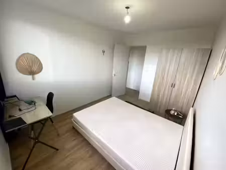 location meublée appartement 1 pièce 68 m² à villeurbanne (69100)  500 €