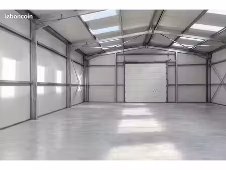 local professionnel neuf – 150 m² – isolé – zone artisanale – proche a85 – charges compris