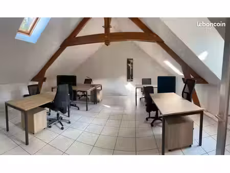 bureau 4 à 6 postes à louer tours centre