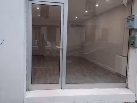 local commercial