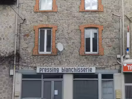 immeuble de rapport – 2 appartements + local commercial – dunières (43220)