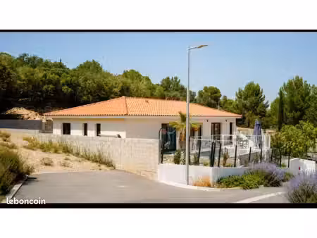 maison individuelle 114m2 vue château de cassan