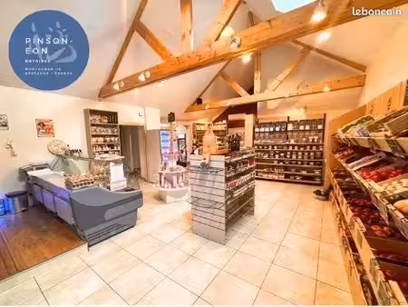 local commercial 190 m² montauban-de-bretagne