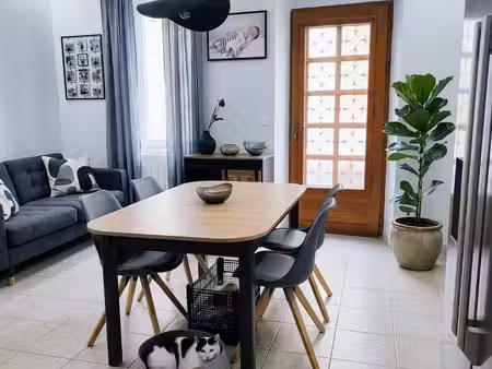 maison de village à la palme  4 chambres  6 pièces