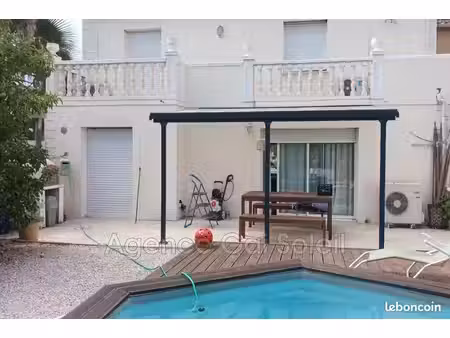 villa 6 pièces 220 m²