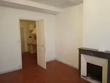 location appartement 1 pièce 26 m² à toulon (83000)  450 €