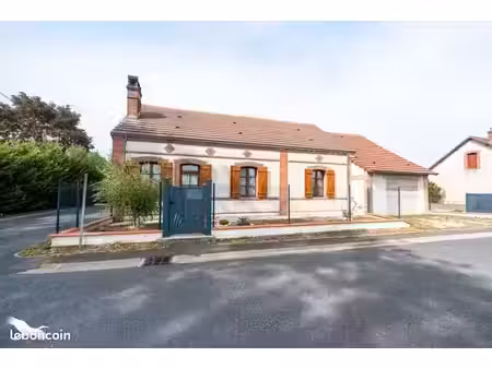 longère 4 pièces 171 m²