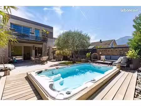 maison 4 pièces 92 m²