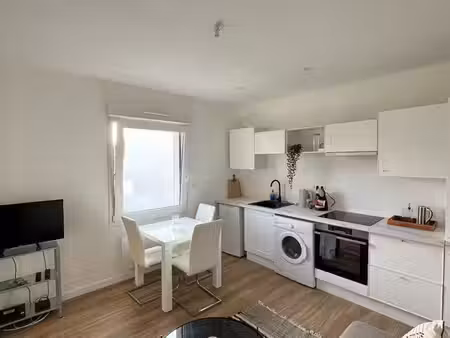 maison neuve meublée avec jardin