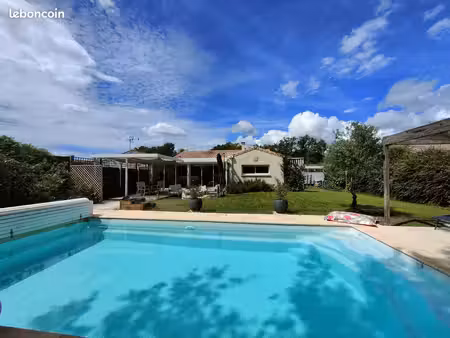 maison 6 pièces 158 m²