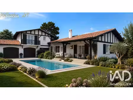 maison 8 pièces 153 m²