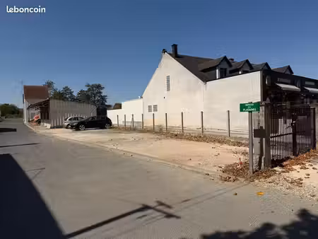 dépôt +terrain constructible