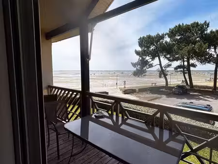 appartement avec vue sur le bassin