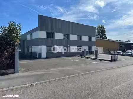 local d'activité 512 m²