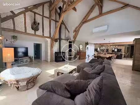 longère 8 pièces 285 m²