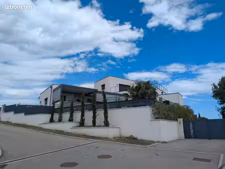 maison contemporaine d excption-200 m2 vue panoramique -piscine