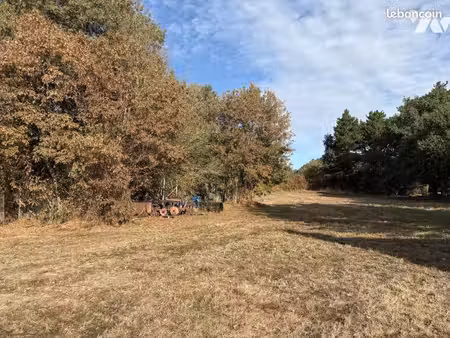 terrain 900 m² crossac