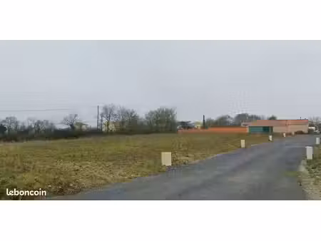 terrain 521 m² ligne