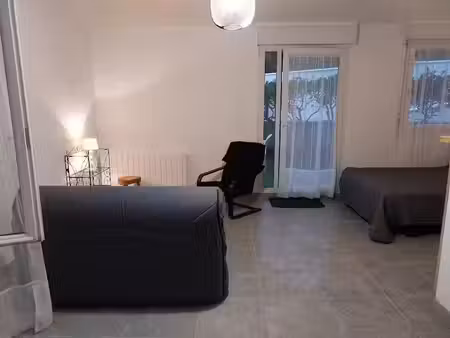 location meublée appartement 1 pièce 35 m² à tours (37000)  530 €
