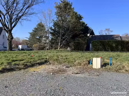 terrain 310 m² heric