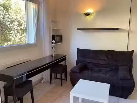 location meublée appartement 1 pièce 20 m² à saint-clément-de-rivière (34980)  570 €