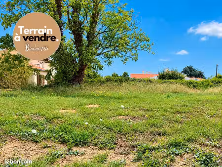 terrain à bâtir de 498m2 proche commerces et chronobus
