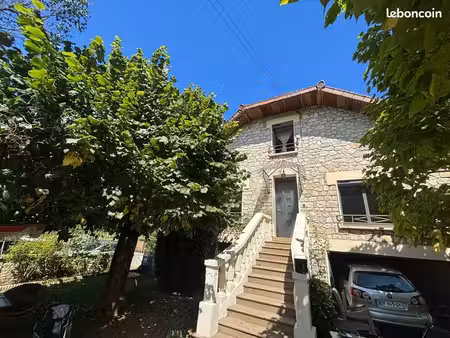 maison avec grand terrain