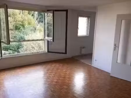 location appartement 2 pièces 47 m² à lyon 4ème (69004)  662 €