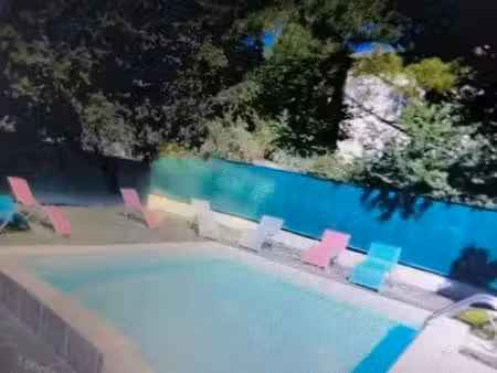 location meublée appartement 1 pièce 20 m² à aix-en-provence (13090)  620 €