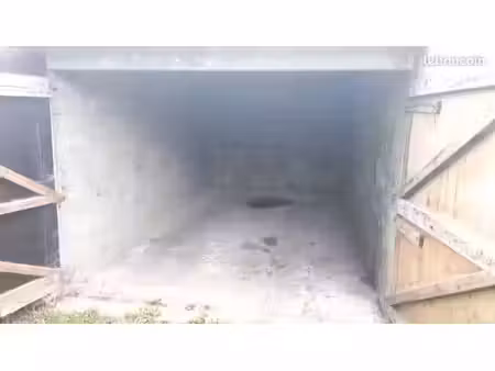 box / garage de 14 m² à louer