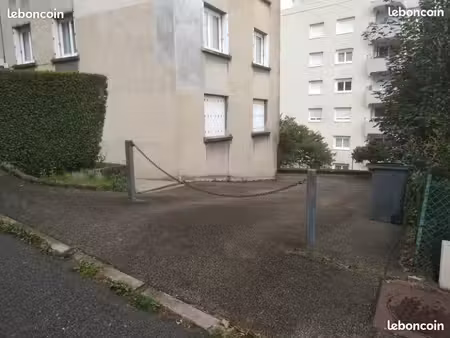 box individuel sécurisé à 3min du centre commercial centre-deux