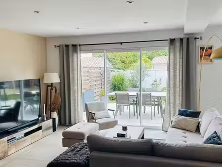 maison 5 pièces 101 m² jardin - parc bourran