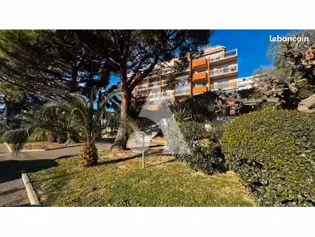 studio 1 pièce 23 m²