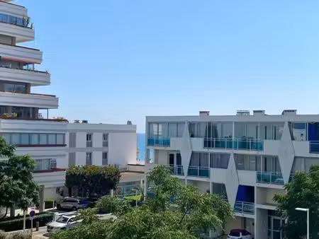 studio meublé centre-ville petite vue mer