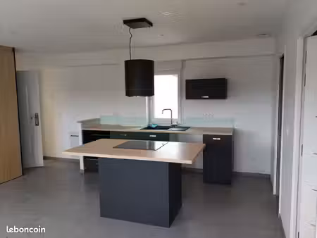 location t2 meublé 42m²