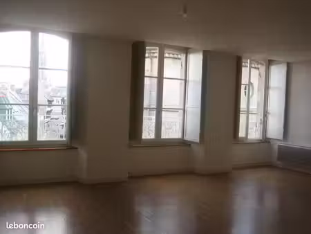 t3 appartement quintin centre