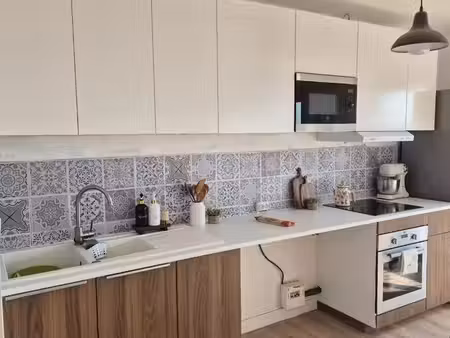 jolie t2 lumineux rdc avec jardin 80m2 et parking