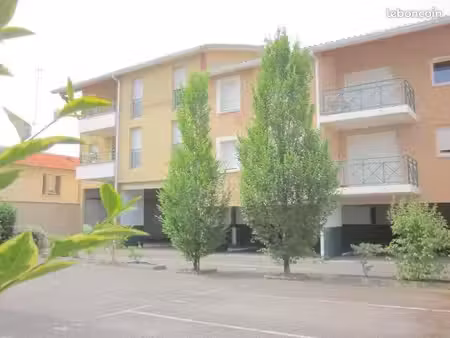 agen jardins jayan-carnot - res 2008 - beau t3 avec 2 ch + terrasse + jardin + parking