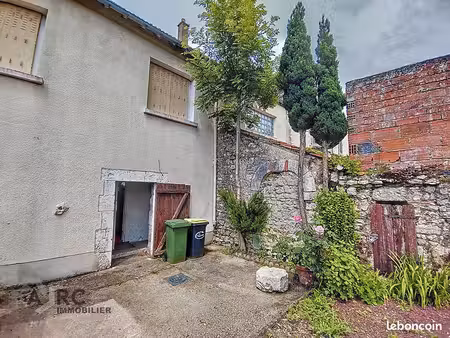 immeuble 7 pièces 140 m²
