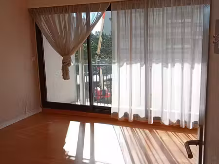 roanne centre – élégant t4 de 107 m²  3 chambres  balcon  belle vue  exposition sud-ouest 