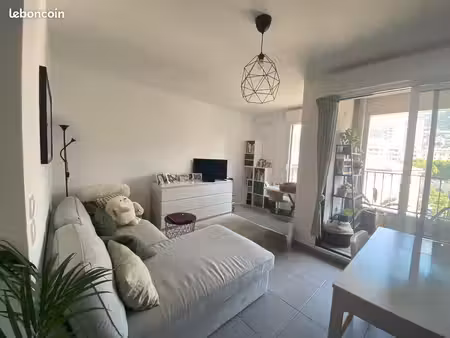 à louer – appartement t2 récent avec balcon – résidence « la voile blanche » – toulon chal