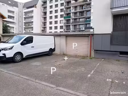 garage et place de parking
